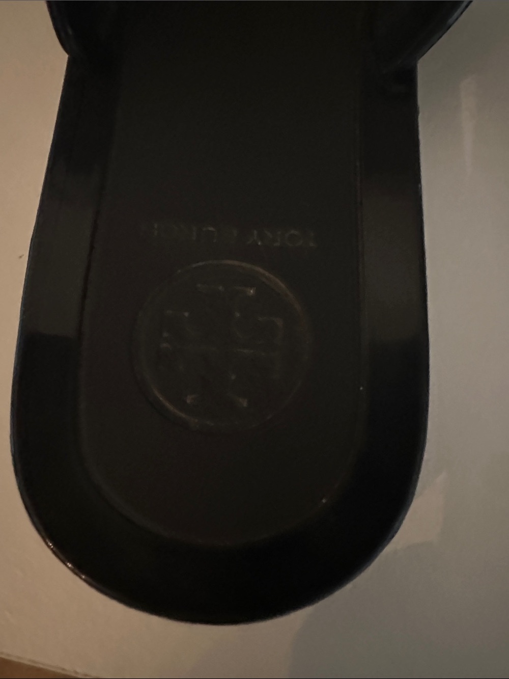 Tory Burch Navy / Black Logo Jelly Thong Sandals - Picture 5 of 5